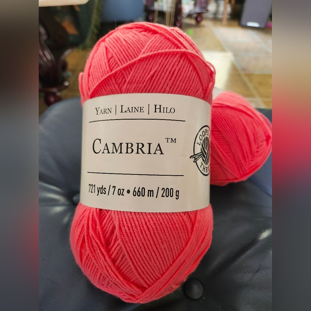 Cambria yarn by Loops and Thread